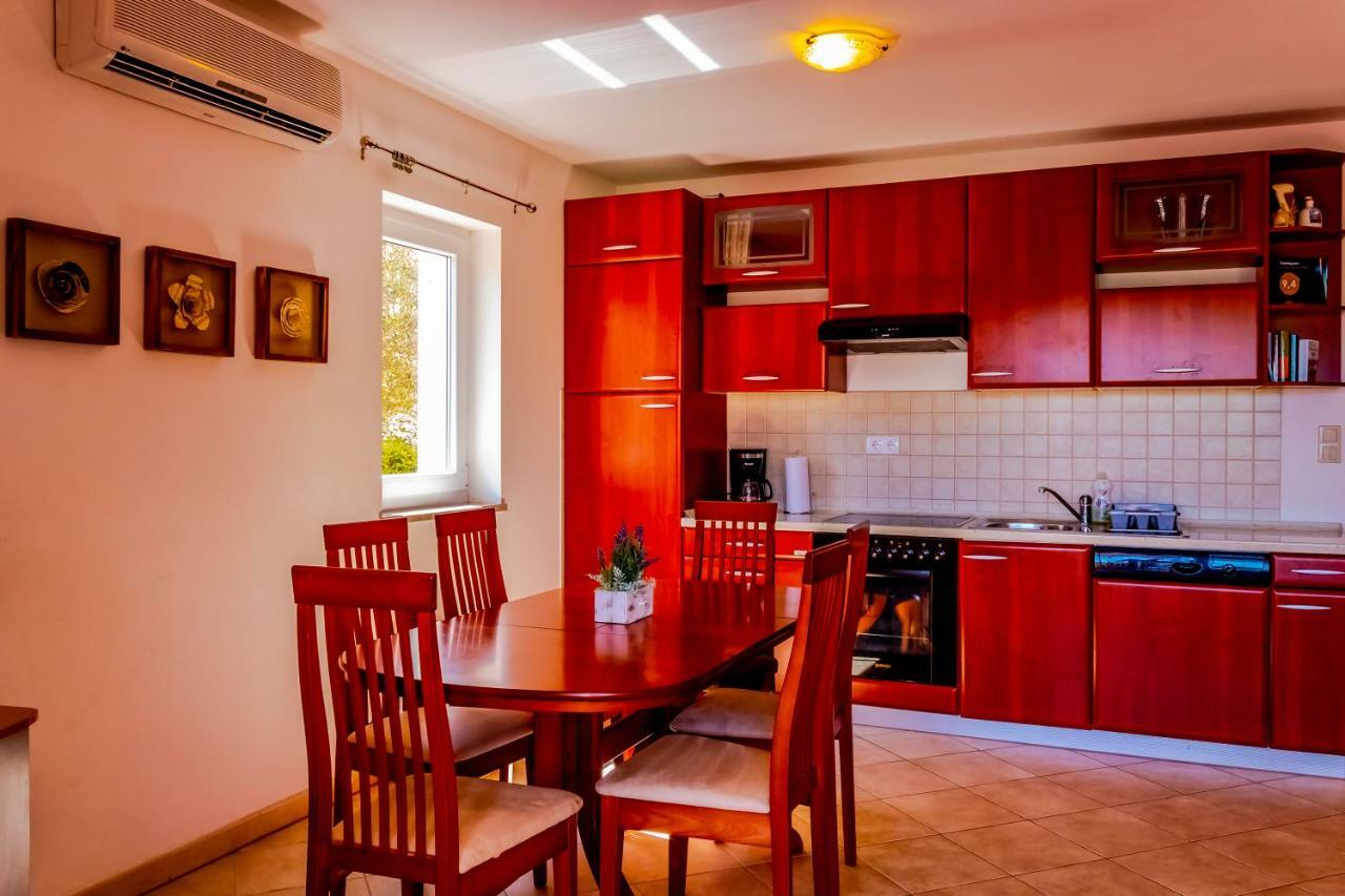 Abby Apartment Kornic Luaran gambar