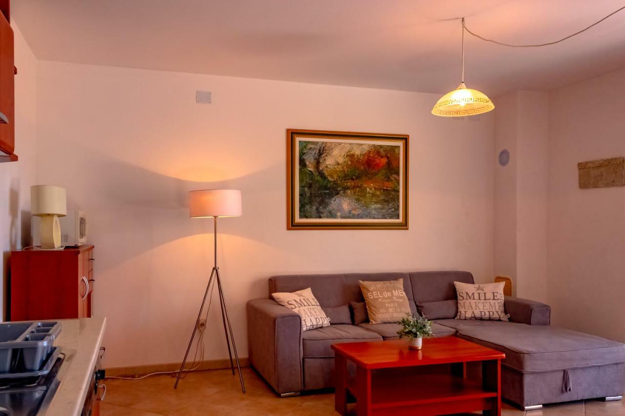 Abby Apartment Kornic Luaran gambar